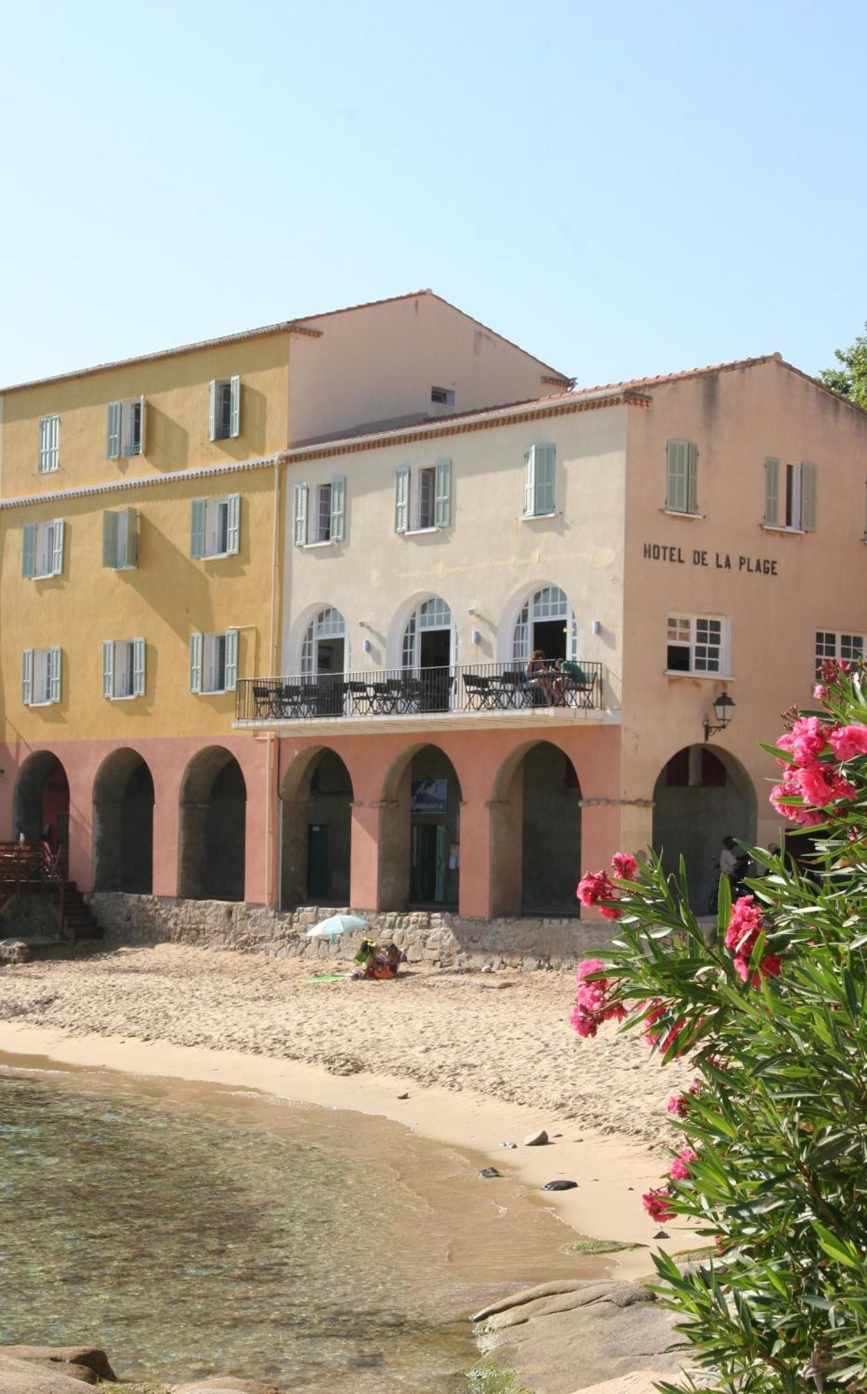 Hotel De La Plage Santa Vittoria Algajola  Buitenkant foto